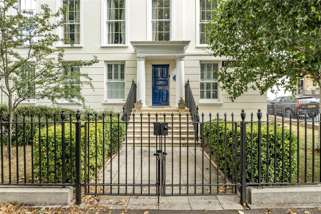 Main image of property: Wellington Place, London Road, Cheltenham, GL52