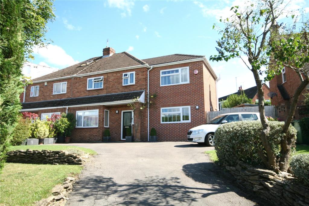 4 bedroom semidetached house for sale in Hales Road, Cheltenham