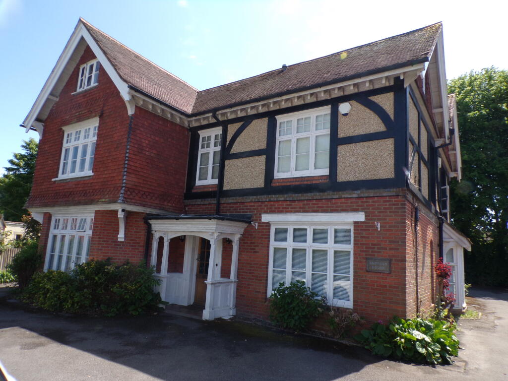Main image of property: LYNDHURST