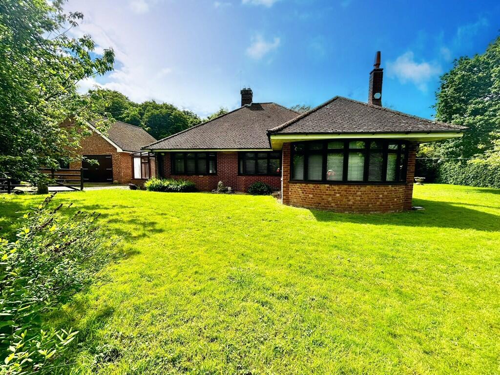 3 bedroom detached bungalow for rent in St Michaels Close, Ormesby St