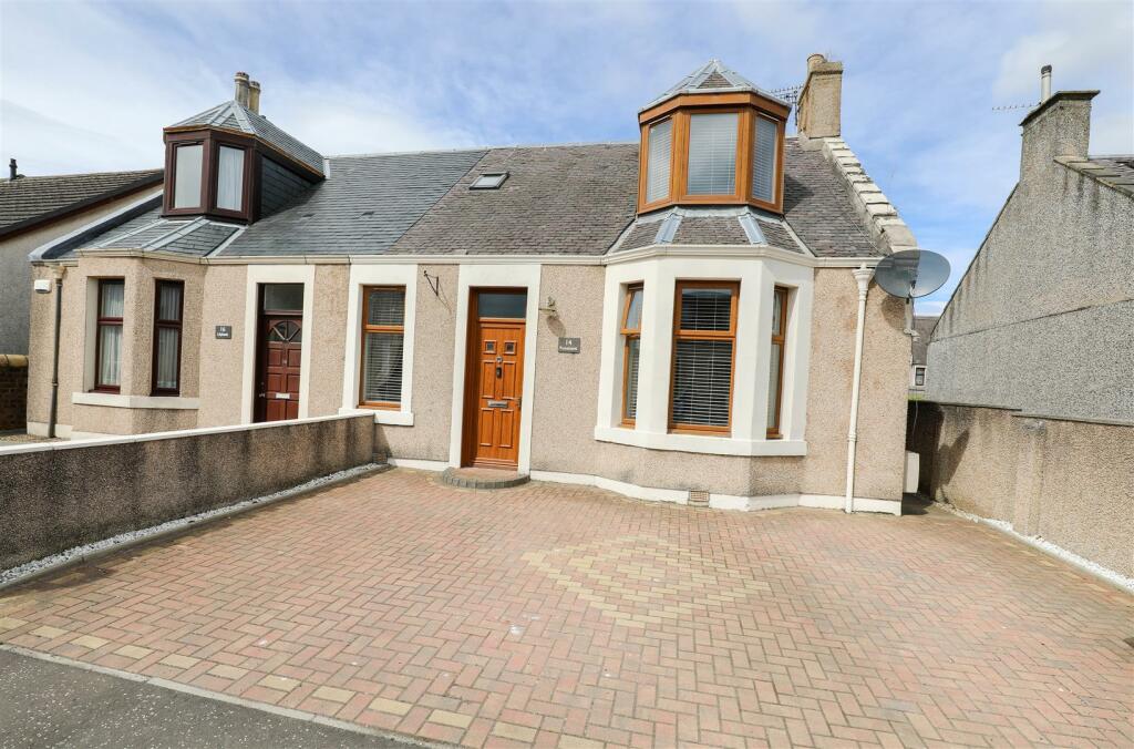4 bedroom cottage for sale in Lawrence Street, Buckhaven, KY8