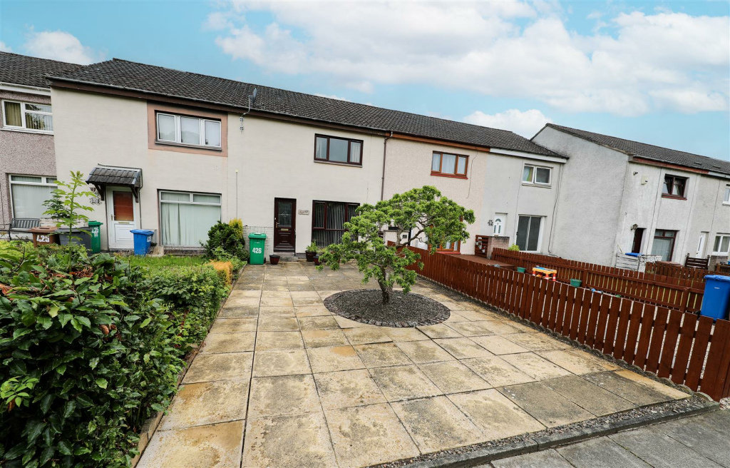 2 bedroom terraced house for sale in Tantallon Court, Glenrothes, KY7