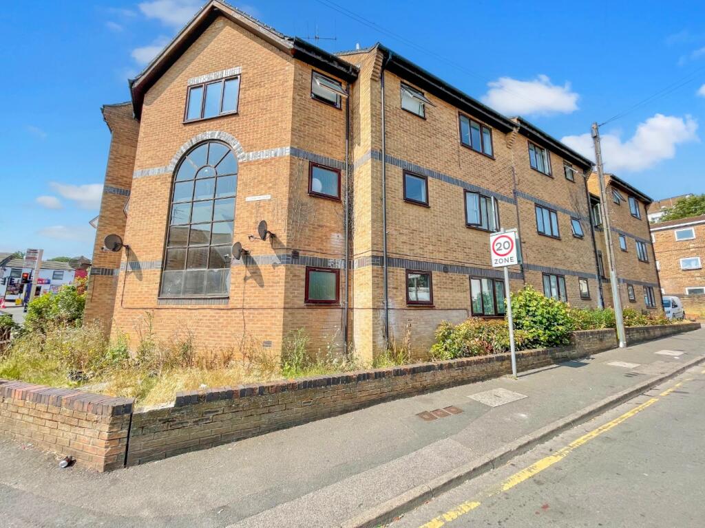 Main image of property: Elizabeth Court, Chapel Street, Luton, Bedfordshire, LU1 5SA