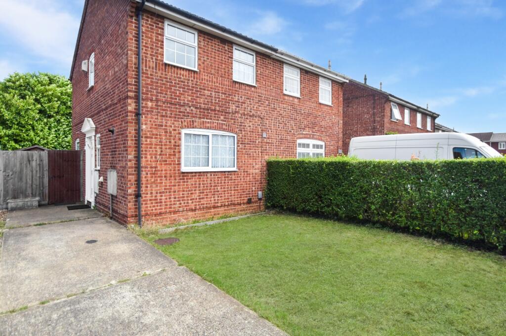 Main image of property: Peregrine Road, Luton, Bedfordshire, LU4 0UY