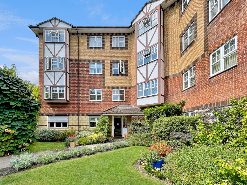 Main image of property: Lords Place, Knights Field, Luton, Bedfordshire, LU2 7LD