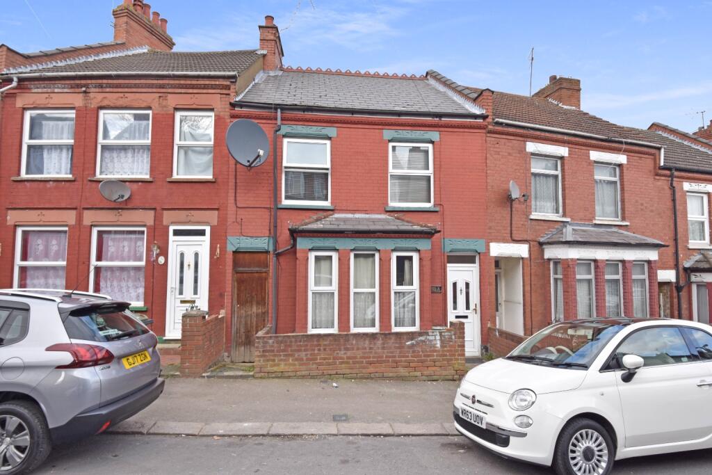 Main image of property: Russell Rise, Luton, Bedfordshire, LU1 5EX