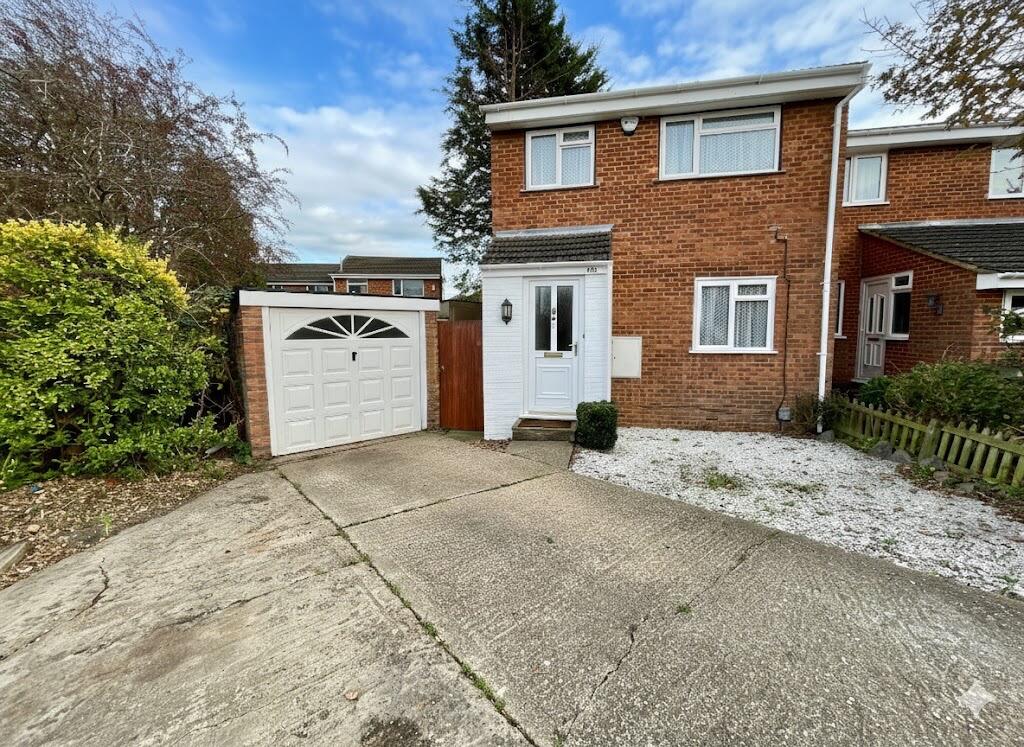 Main image of property: Ryton Close, Luton, Bedfordshire, LU1 5SR