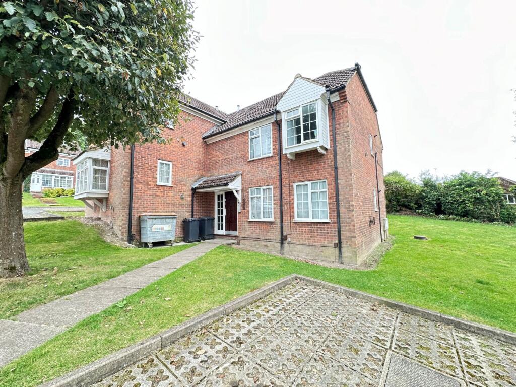 Main image of property: Bowmans Way, Dunstable, Bedfordshire, LU6 3LF
