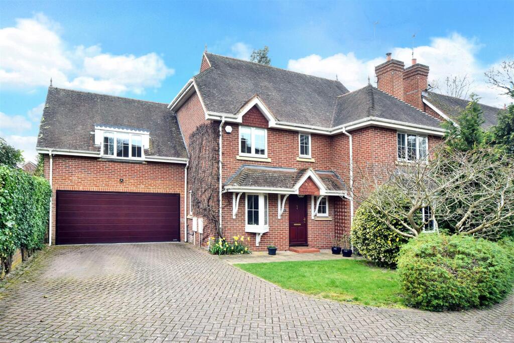 Main image of property: Lower Sand Hills, Long Ditton, Surbiton