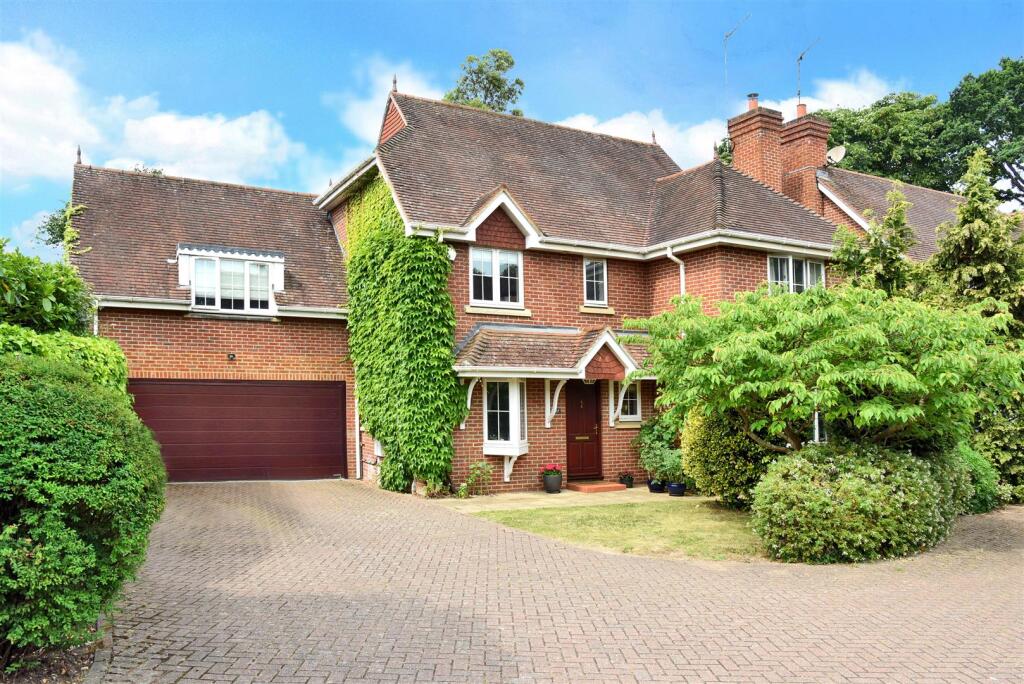 Main image of property: Lower Sand Hills, Long Ditton, Surbiton