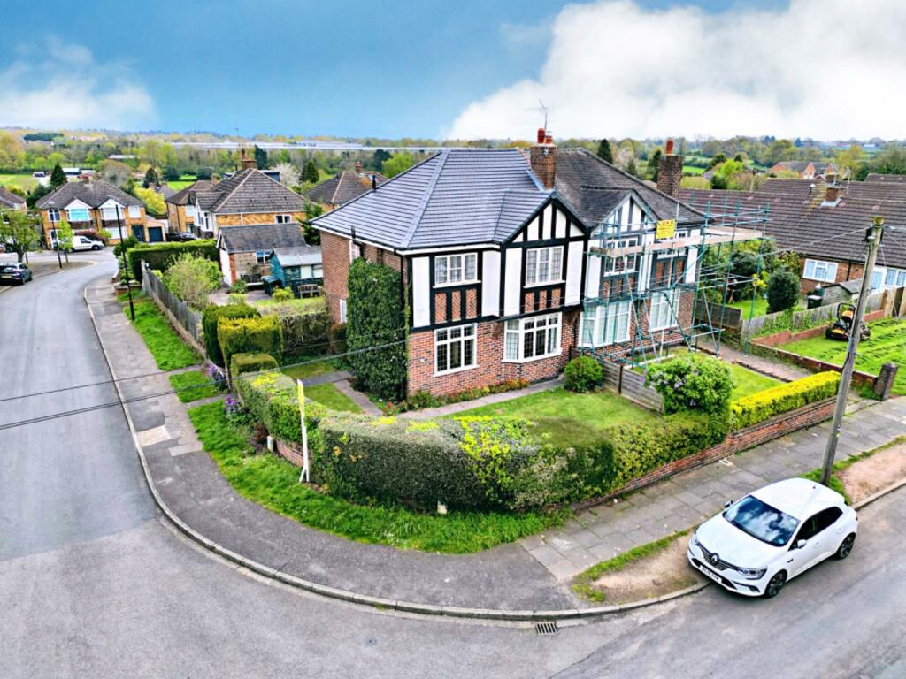 3 bedroom semidetached house for sale in Barnfield Avenue, Allesley