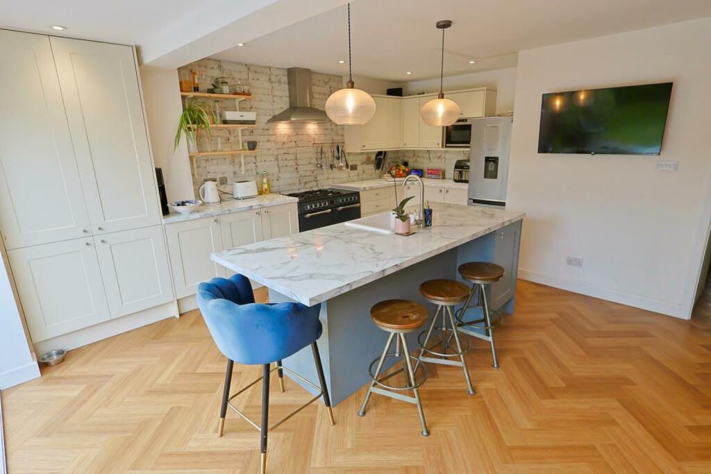 Additional property image - Kenpas Highway, Finham, Coventry