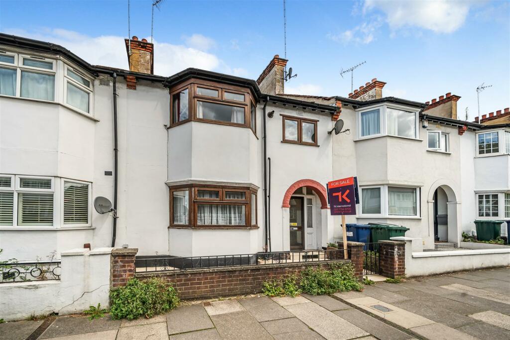 3 bedroom house for sale in North End Road, Golders Green, NW11