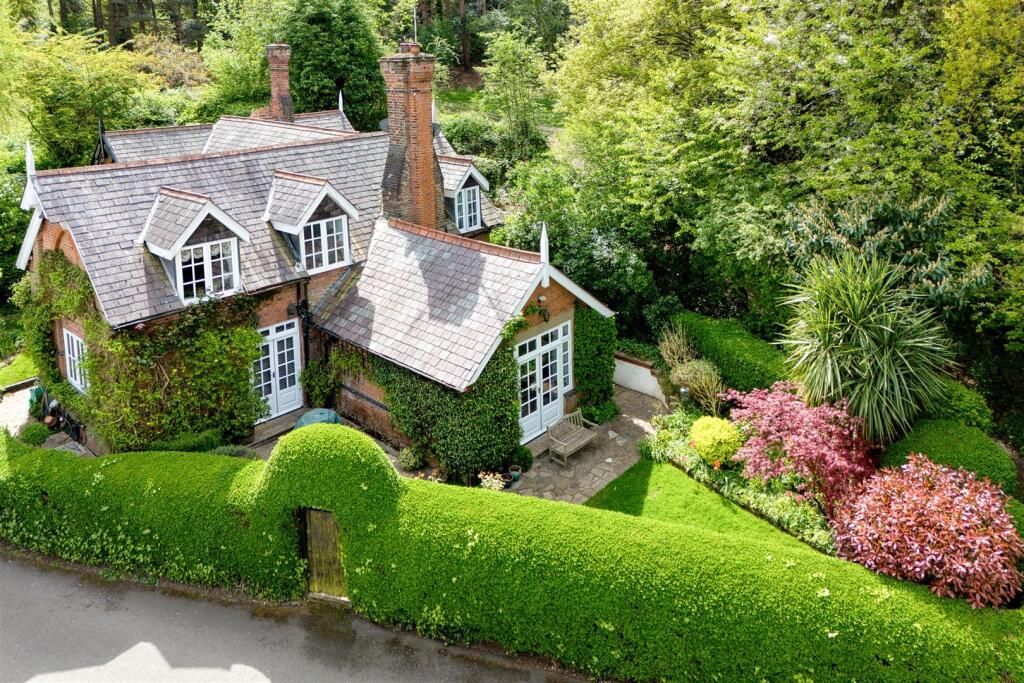 Main image of property: Sandy Road, Hampstead, NW3