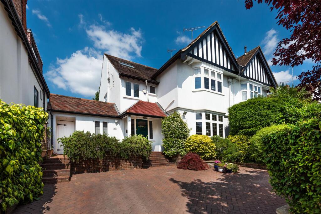 Main image of property: Corringham Road, Golders Green, NW11