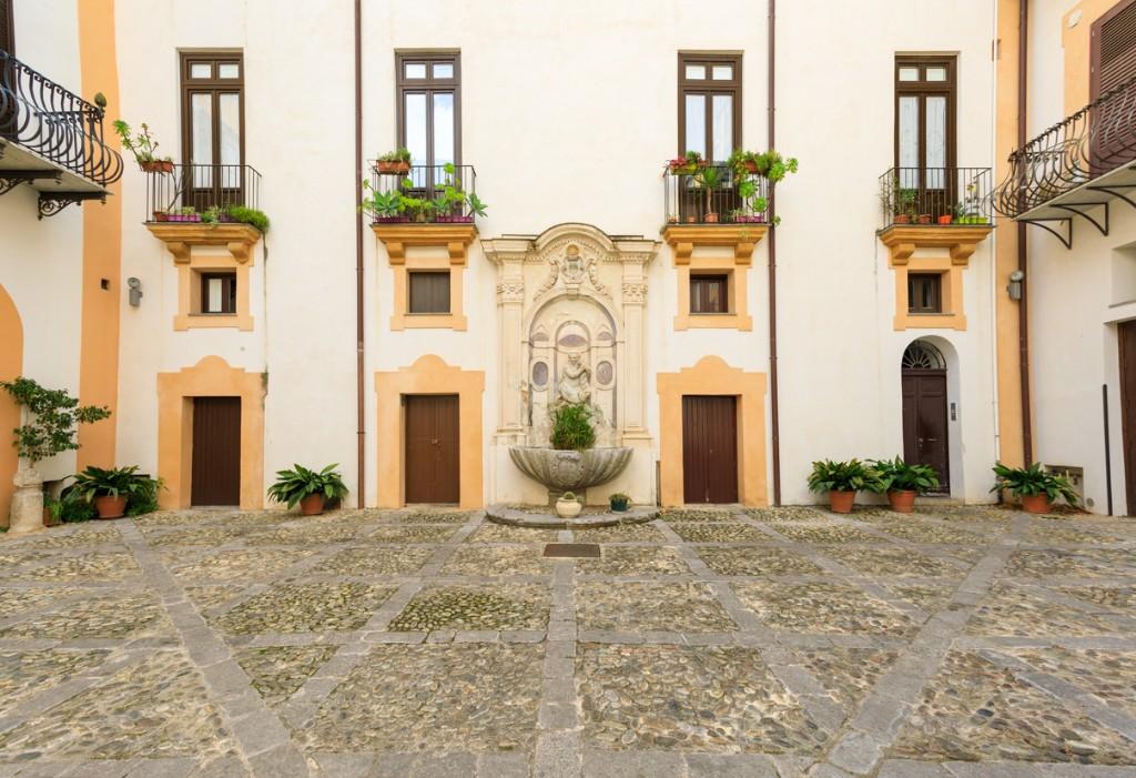 2 bedroom apartment for sale in Palermo, Palermo, Sicily, Italy