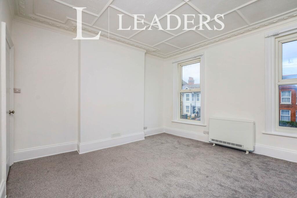 Additional property image - Beach Road Area