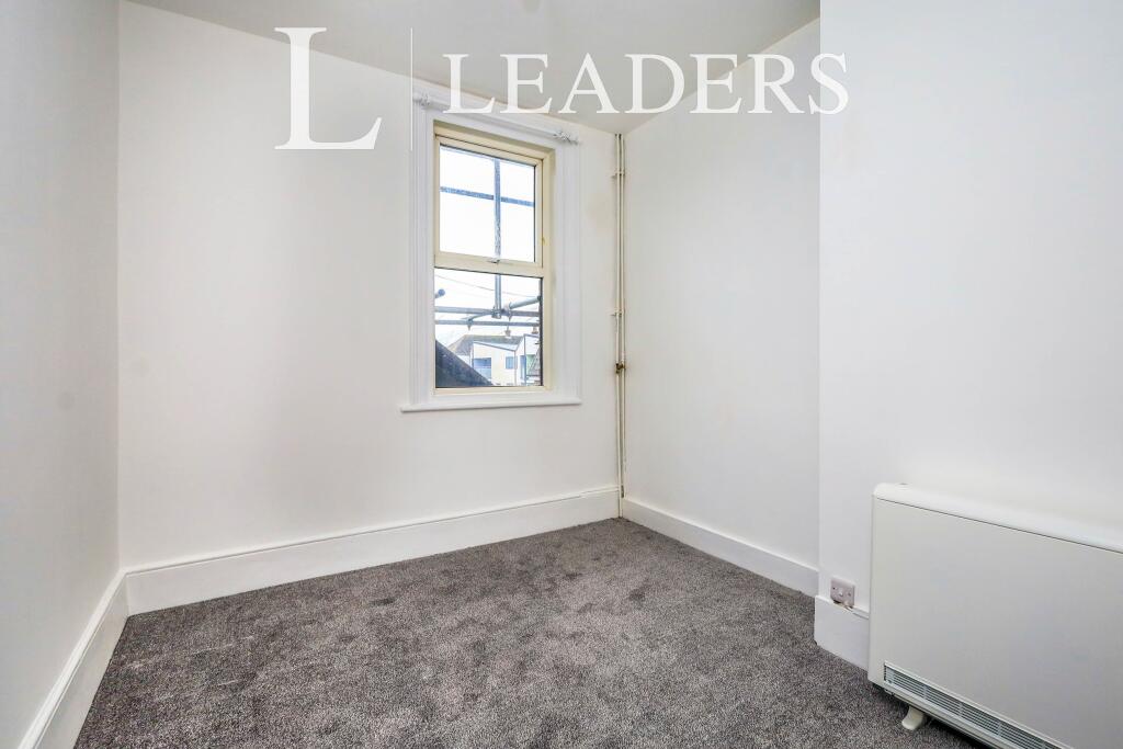 Additional property image - Beach Road Area