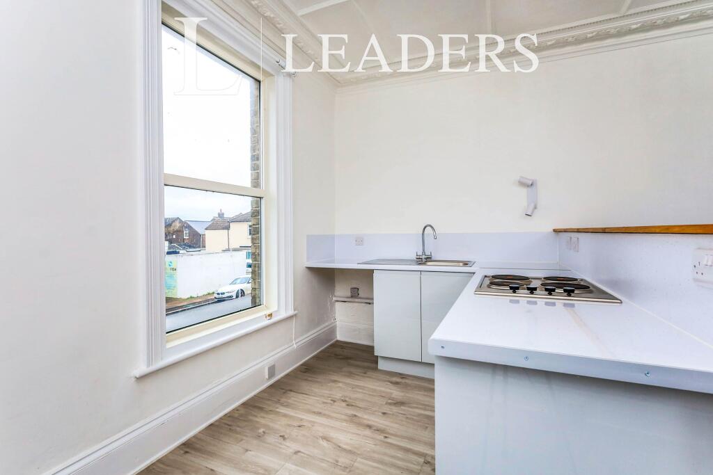 Additional property image - Beach Road Area