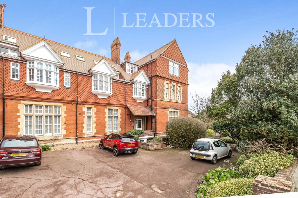 Main image of property: Meads