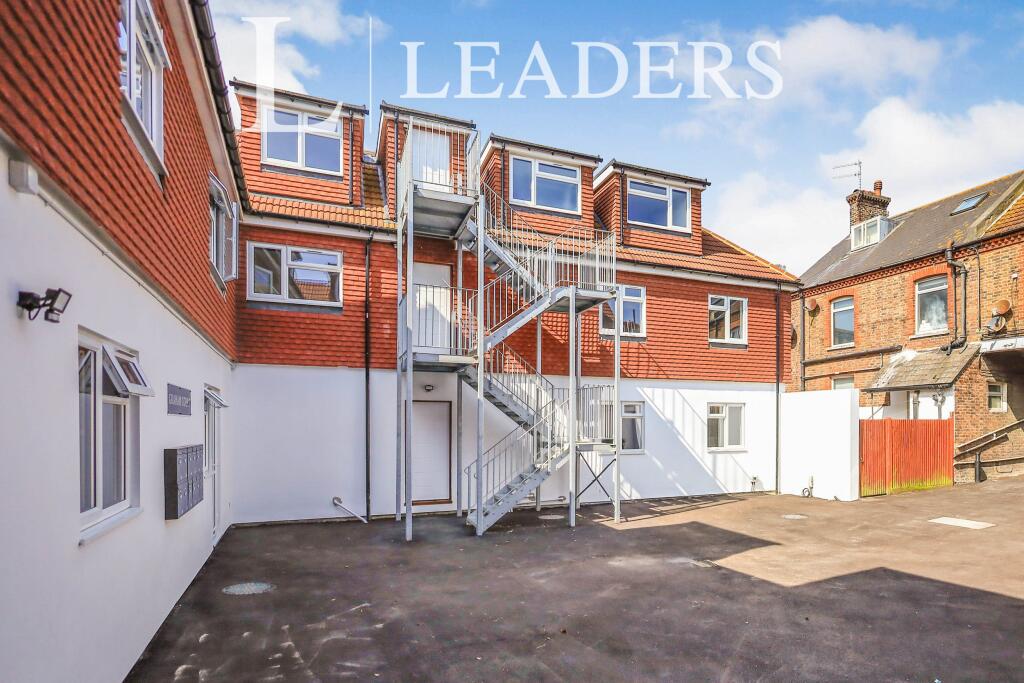 Main image of property: Commerical Road