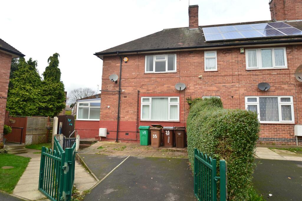 3 bedroom end of terrace house for rent in Camborne Drive, Nottingham, NG8