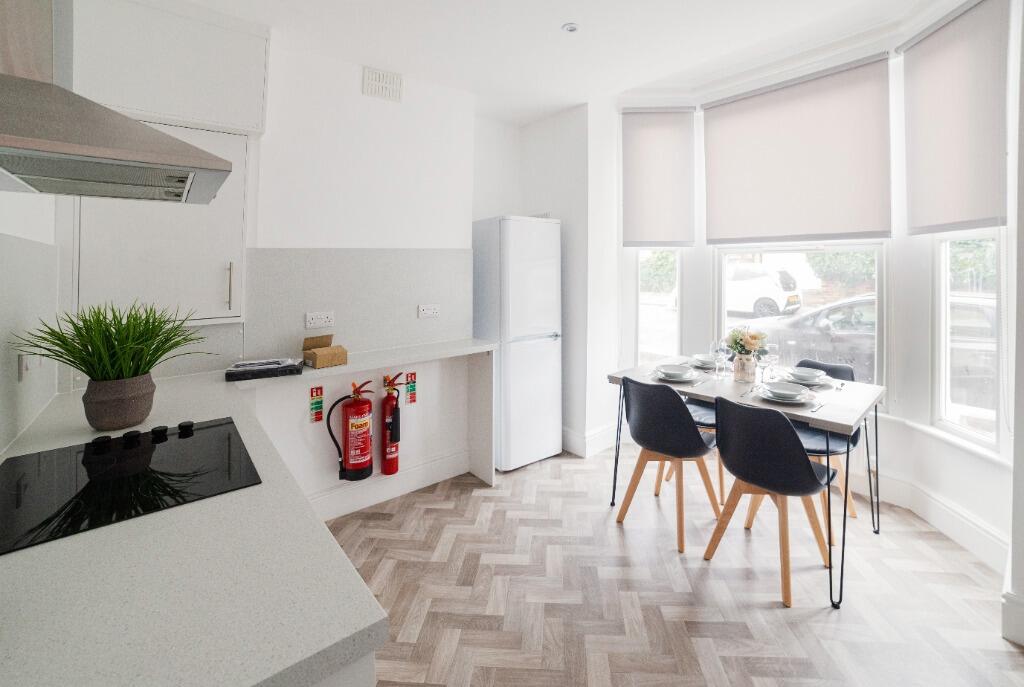 Main image of property: Hucknall Road, Nottingham, Nottinghamshire, NG5