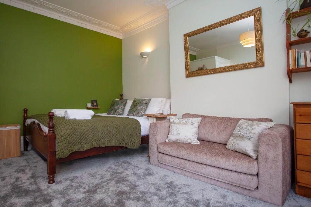 Main image of property: Elliston Road, Bristol, BS6