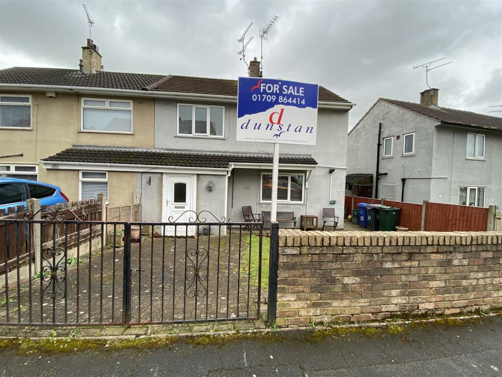 3 bedroom semidetached house for sale in Ellershaw Lane, Conisbrough