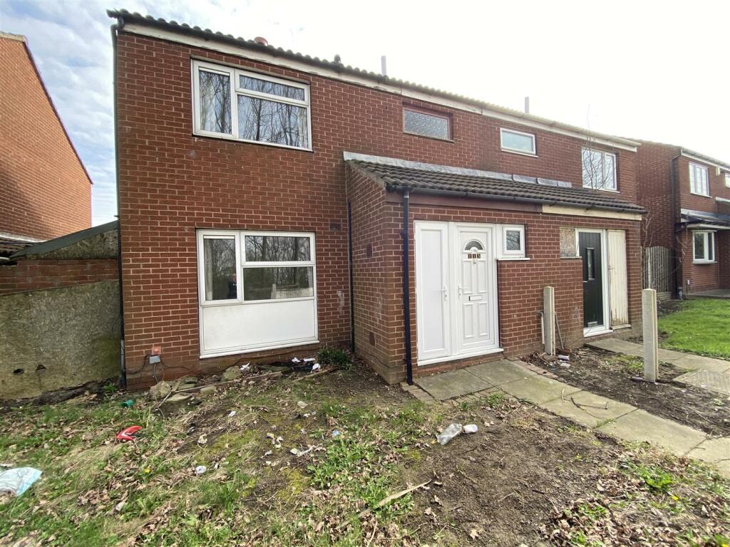 3 bedroom semidetached house for sale in Hilltop Road, Denaby Main