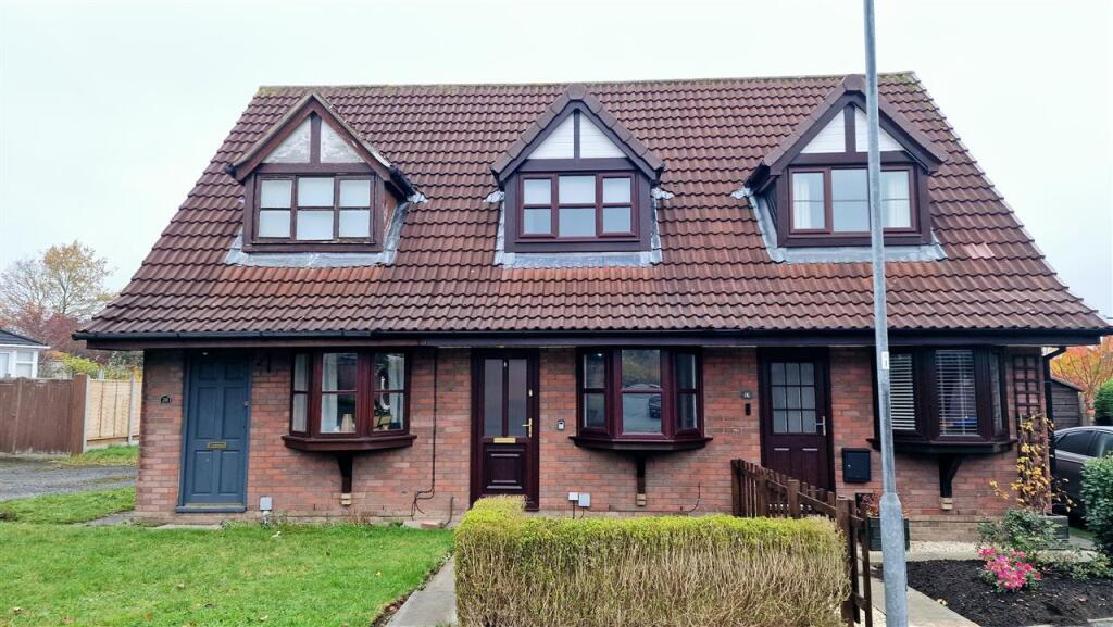 Main image of property: Oakleigh Rise, Winnington, Northwich