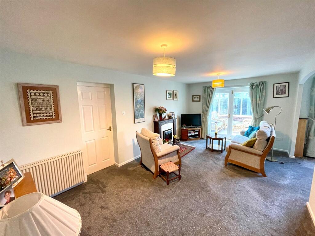 3 bedroom bungalow for sale in Waterloo Fields, Kingswood, Forden