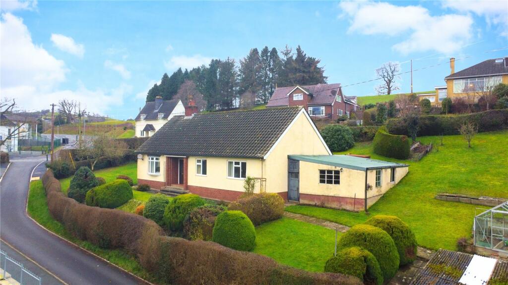 3 bedroom bungalow for sale in Llanfair Caereinion, Welshpool, Powys, SY21