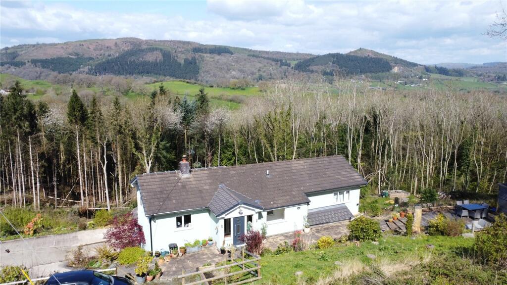 3 bedroom bungalow for sale in Meifod, Powys, SY22