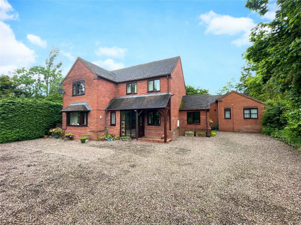 5 bedroom detached house for sale in Buttington, Welshpool, Powys, SY21