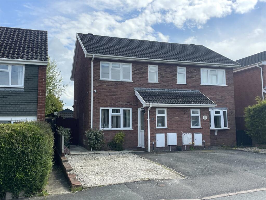 2 bedroom semidetached house for sale in Brookfield Road, Welshpool