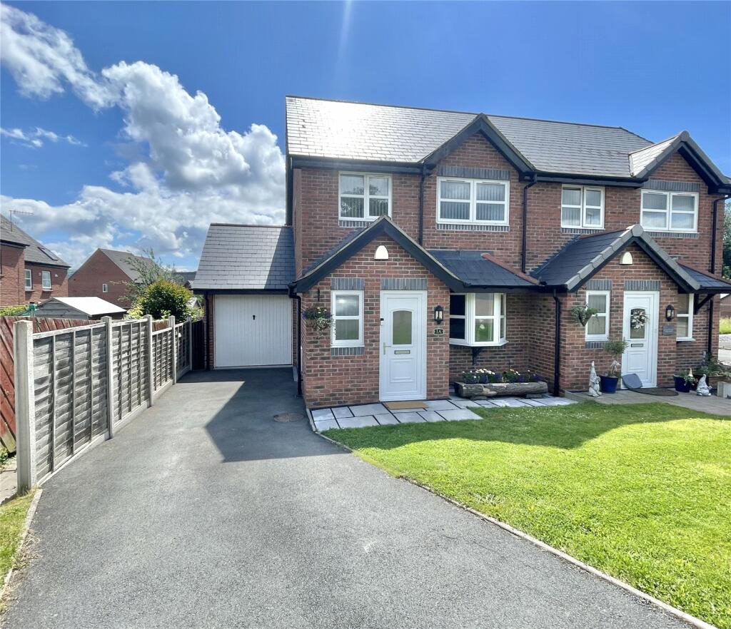 3 bedroom semidetached house for sale in Maes Chwarae, Churchstoke