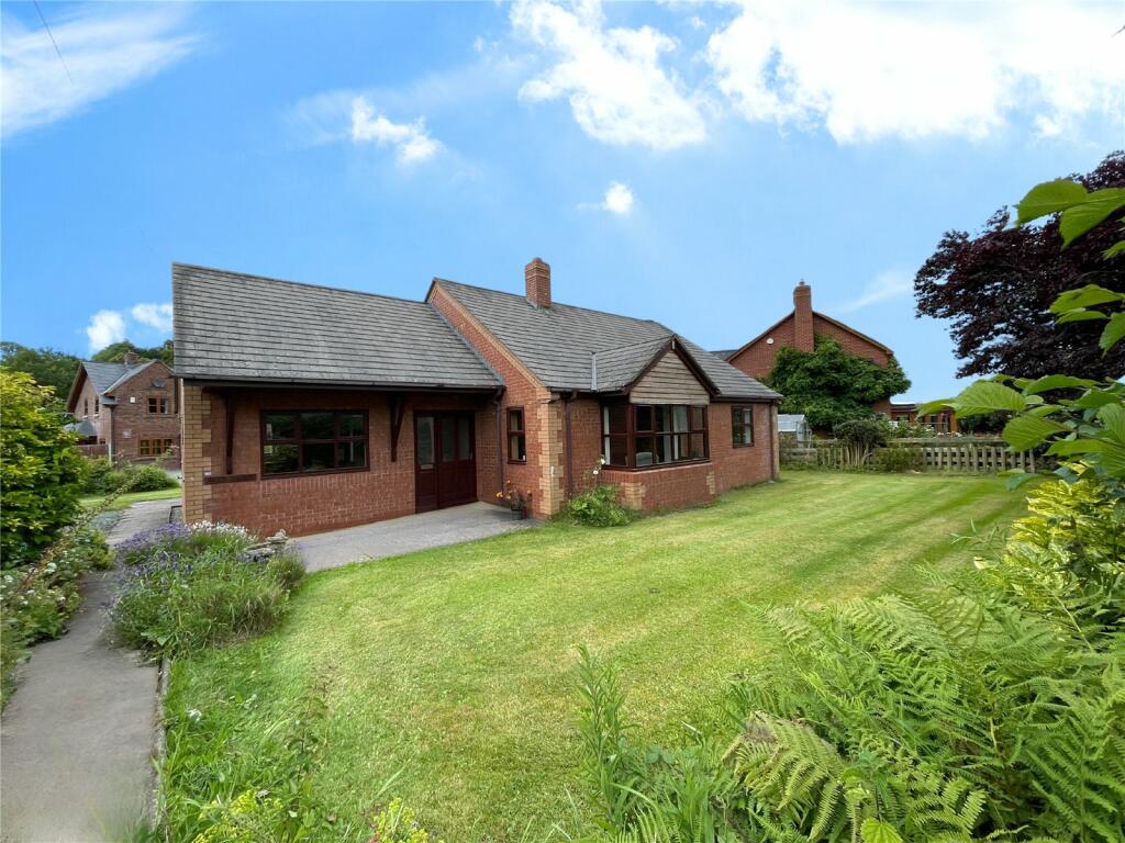 3 bedroom bungalow for sale in Groesllwyd, Guilsfield, Welshpool, Powys