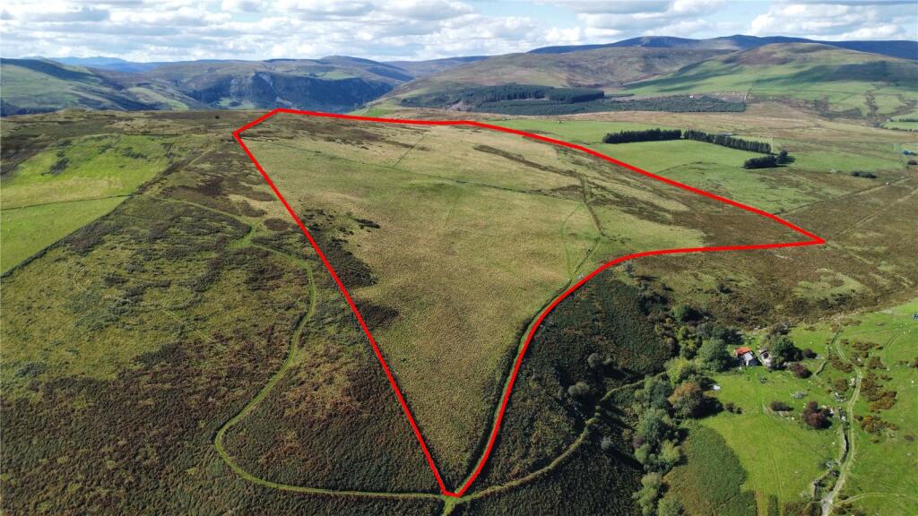 Main image of property: Glanaber Hill, Llanrhaeadr Ym Mochnant, Oswestry, SY10