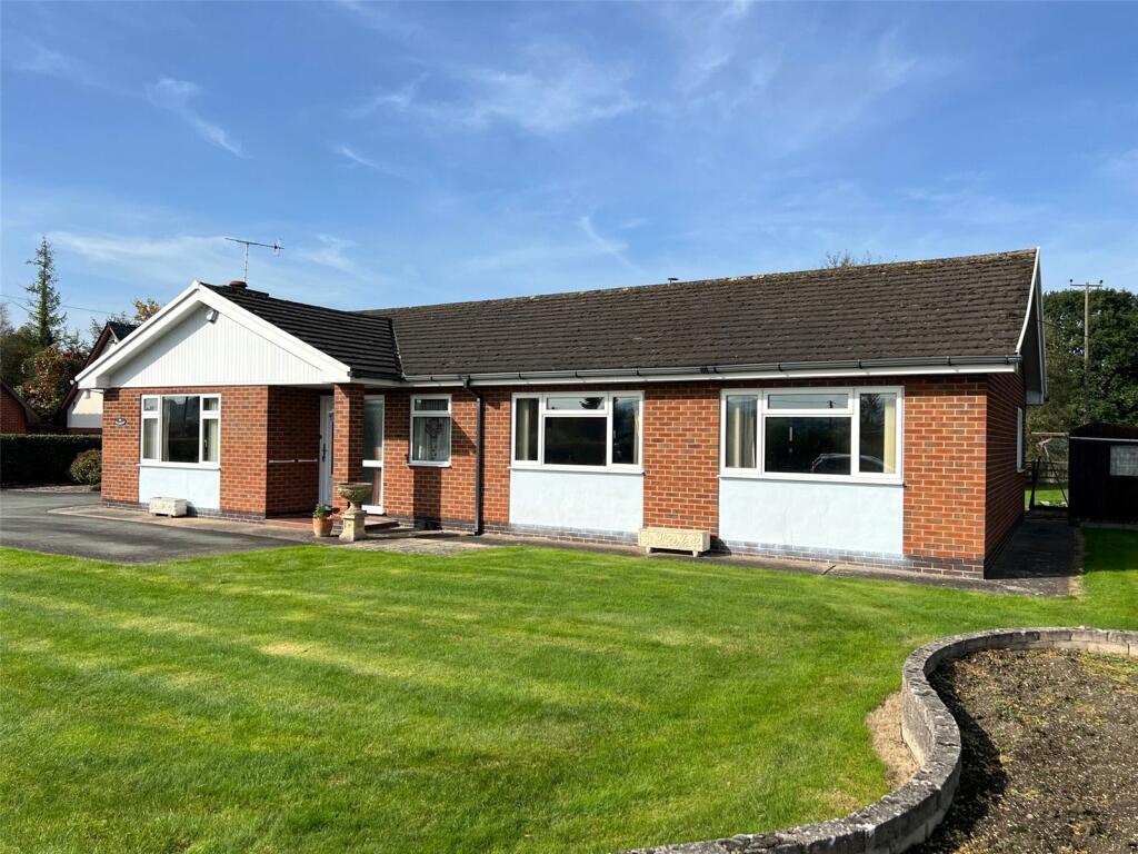 3 bedroom bungalow for sale in Pool Quay, Welshpool, Powys, SY21