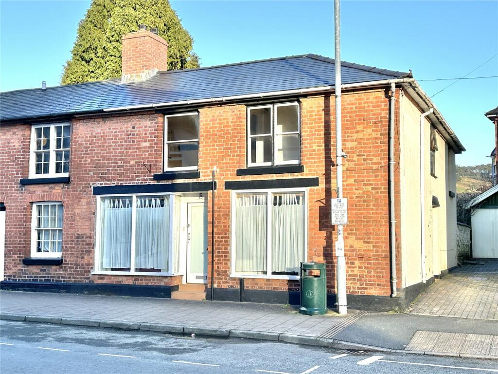 3 bedroom end of terrace house for sale in China Street, Llanidloes