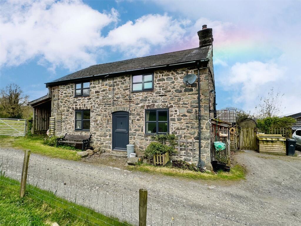 4 bedroom detached house for sale in Carno, Caersws, Powys, SY17