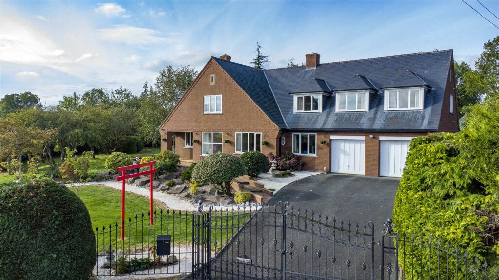 4 bedroom detached house for sale in Sarnau, Llanymynech, Powys, SY22