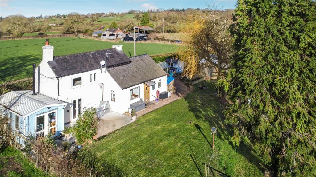 3 bedroom detached house for sale in Lower Frankton, Oswestry, Shropshire, SY11
