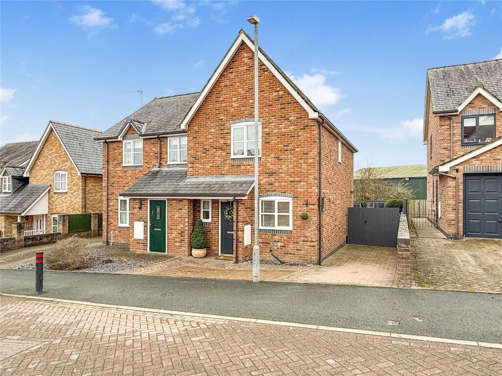 Main image of property: Ffordd Spoonley, Llansantffraid, Powys, SY22