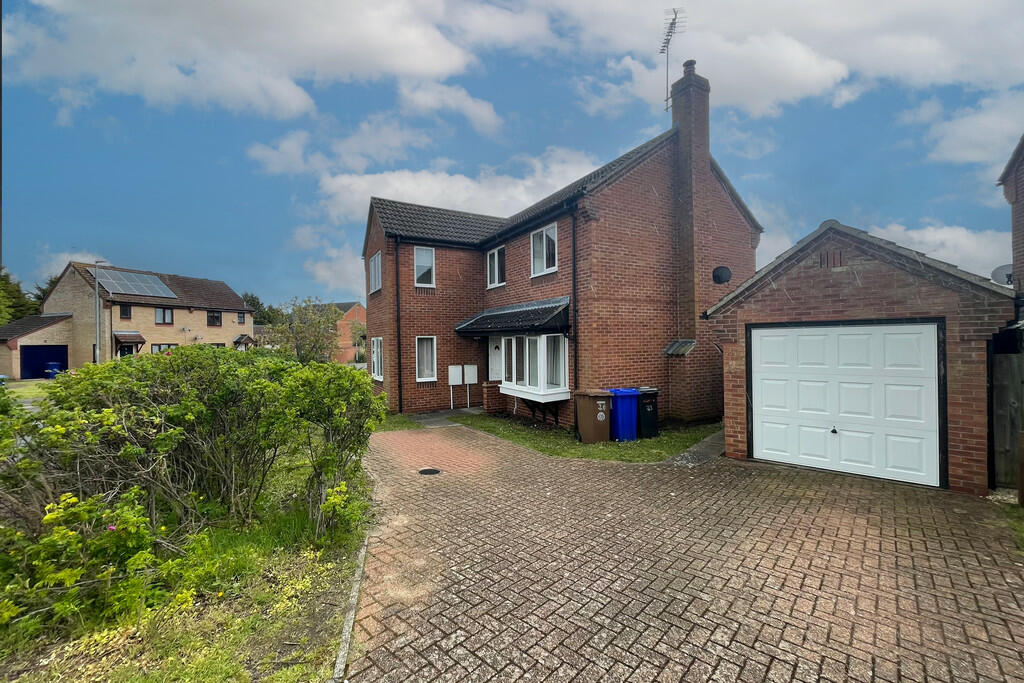 4 bedroom detached house for sale in St Benedicts Road, Brandon, IP27