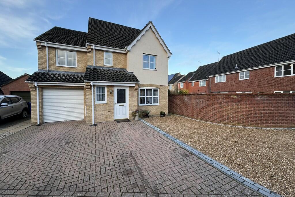 4 bedroom detached house