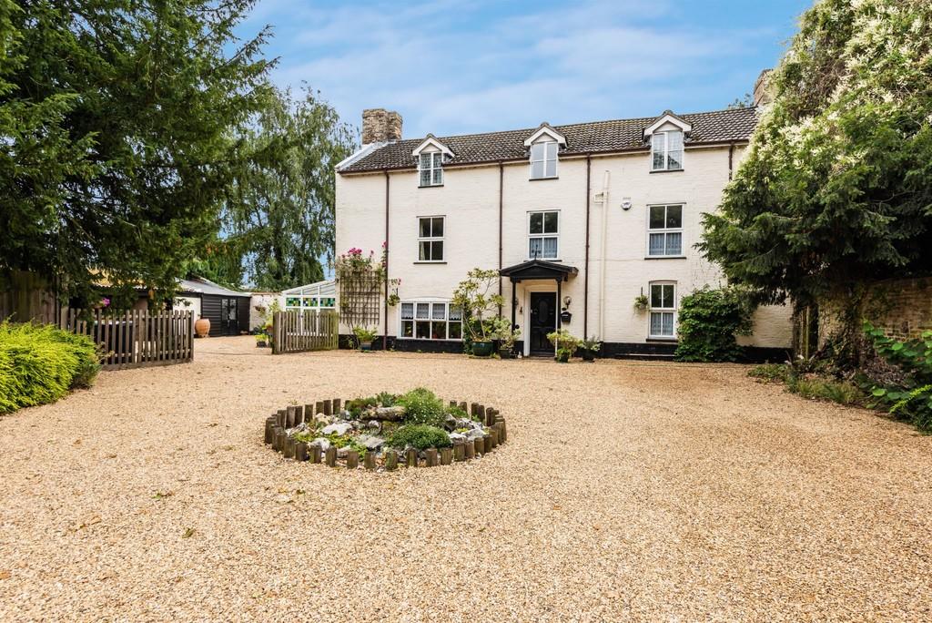 6 bedroom detached house for sale in Rectory Lane, Weeting, IP27