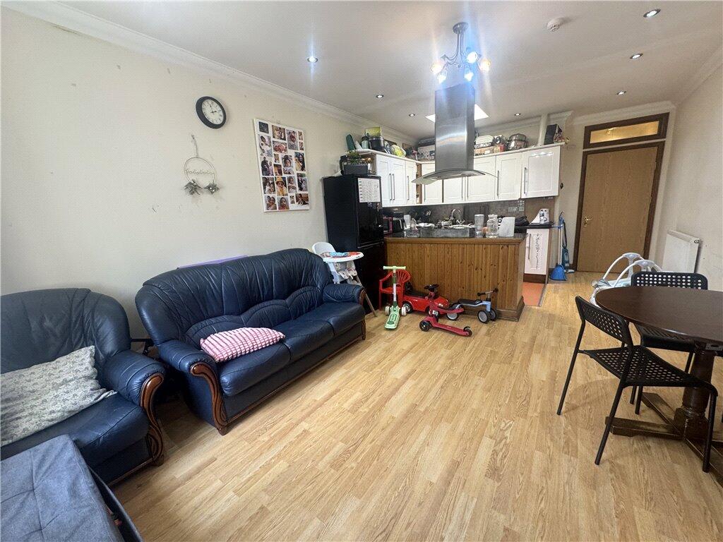 Main image of property: Dunheved Road North, Thornton Heath, CR7