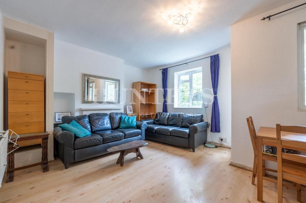 Main image of property: Canonbury Park South, London, N1